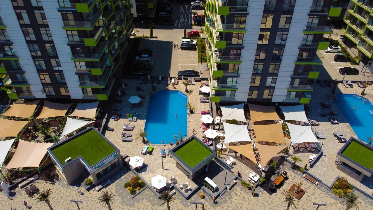 Visum Aparthotel Pool & Spa Mamaia Nord Năvodari Extérieur photo